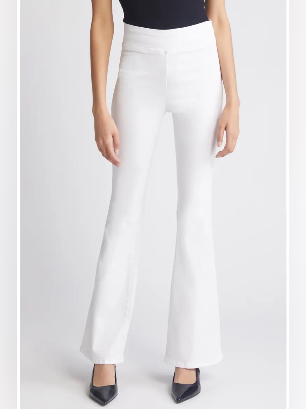 Frame The Jet Set Flare Jeans in White